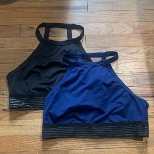 Victoria secret sports bras bundle size M/L